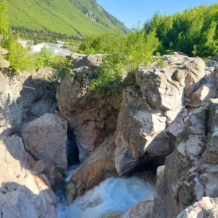 Couette-café Driti 3*